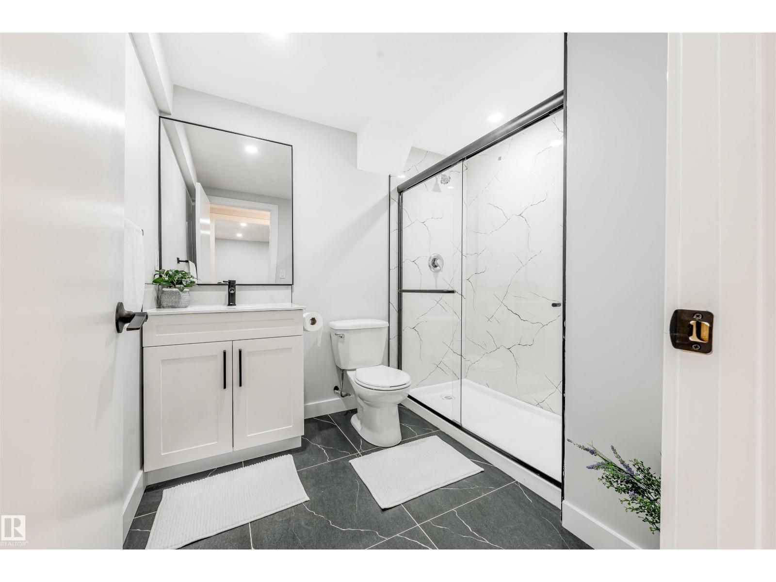 11828 50 ST NW - 32