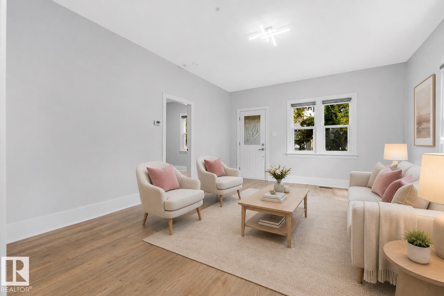11828 50 ST NW - 9
