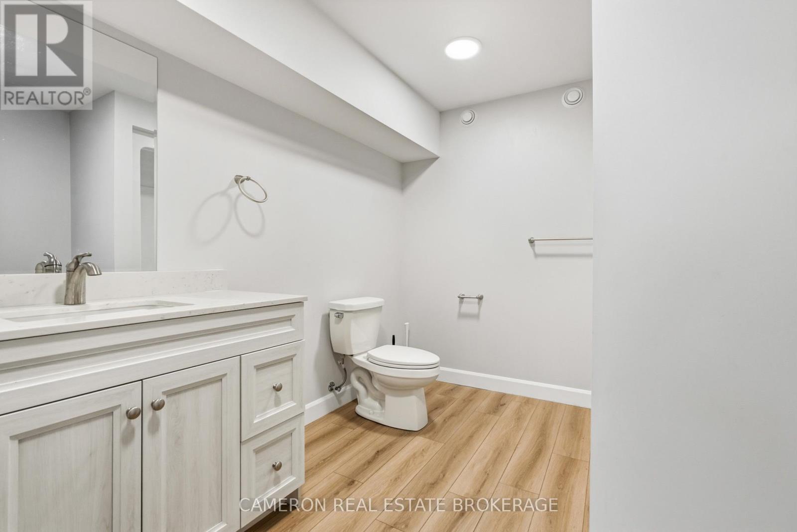 3506 BRUCE STREET - 23
