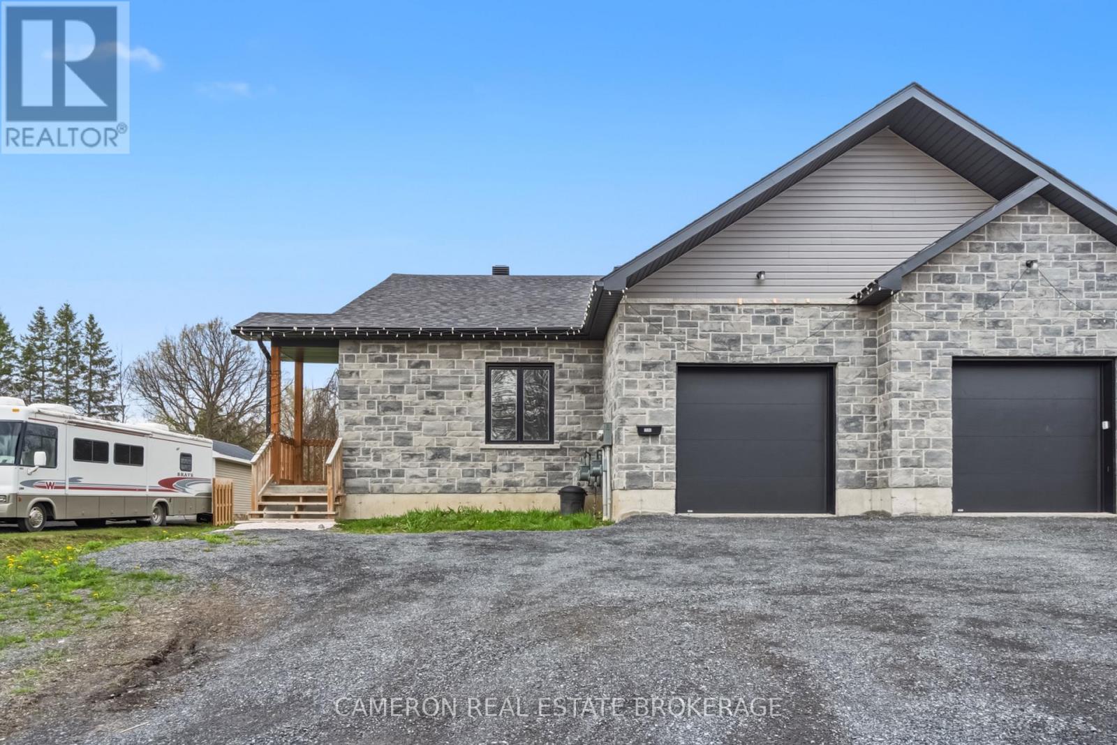 3506 BRUCE STREET - 32