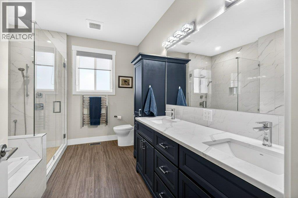  1530 2 Street Southeast, Salmon Arm