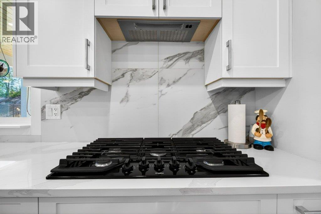  1530 2 Street Southeast, Salmon Arm