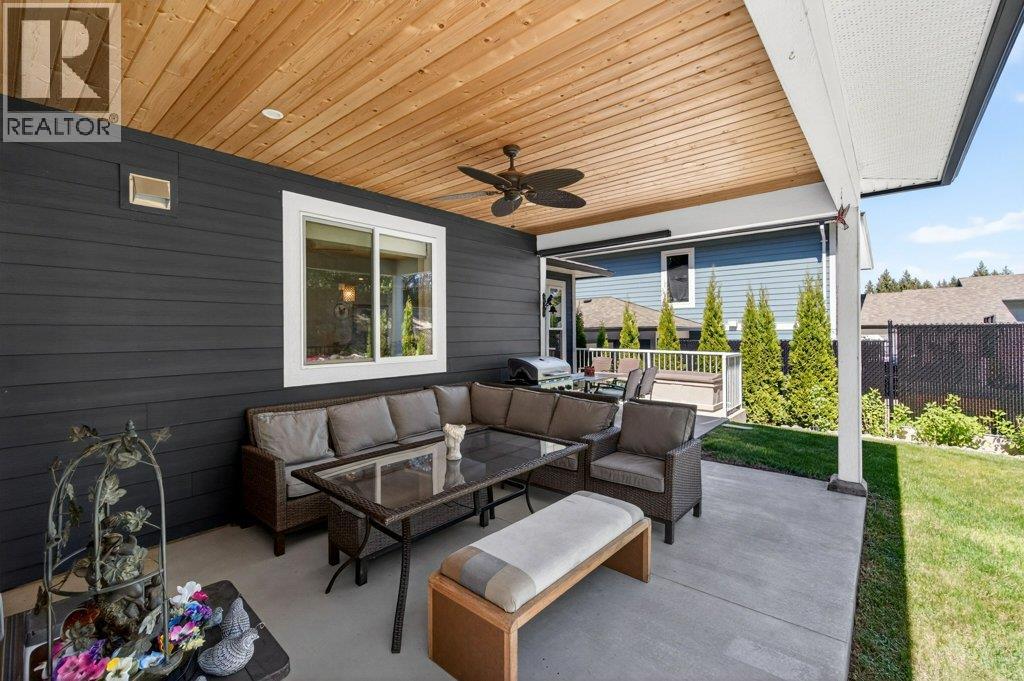  1530 2 Street Southeast, Salmon Arm
