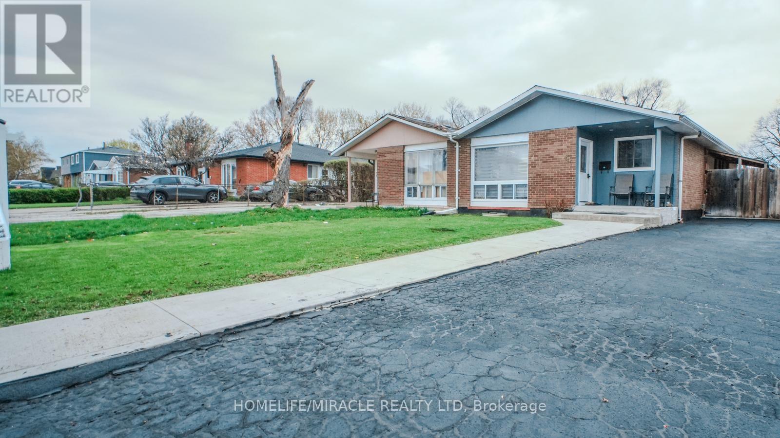 64 DRAKE BOULEVARD - 2