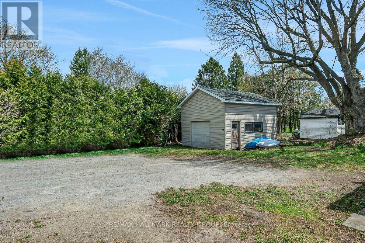 20 BROCK STREET S - 28