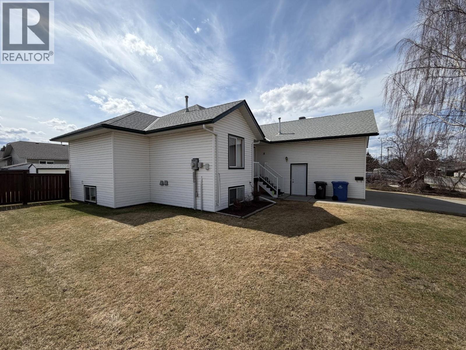 9111 112 AVENUE - Image 3