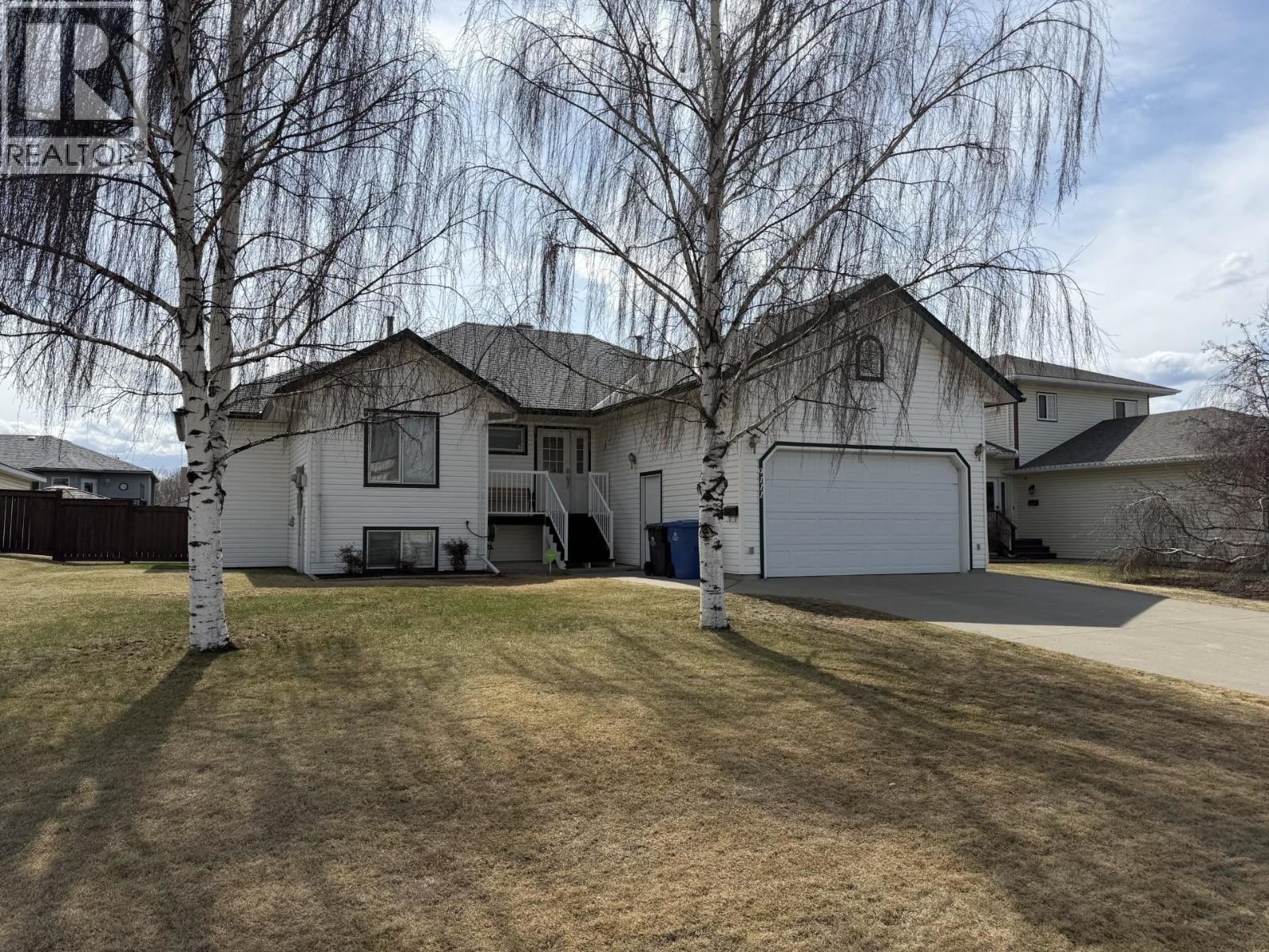 9111 112 AVENUE, Fort St. John