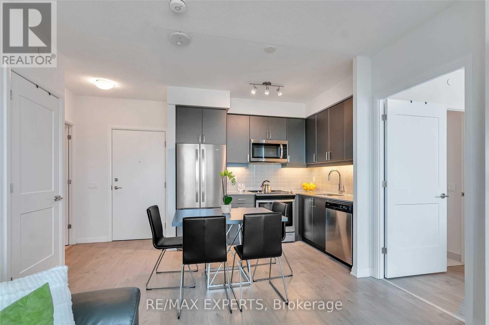 #214 7895 JANE STREET - 10