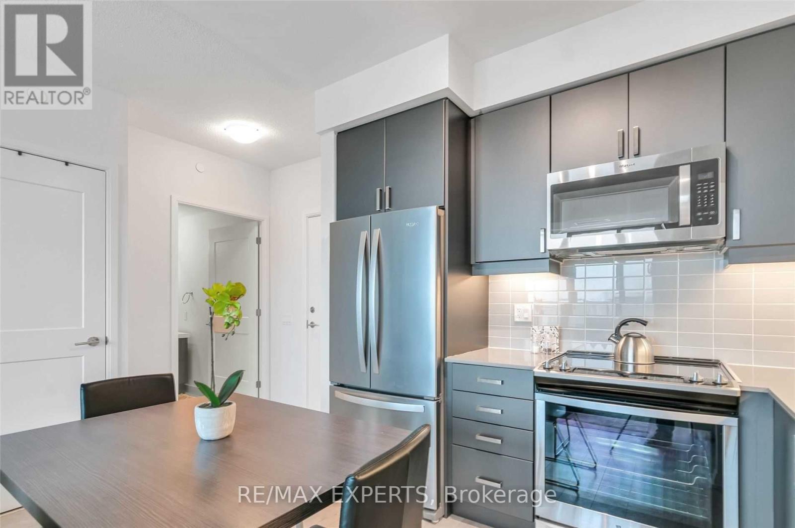 #214 7895 JANE STREET - 12