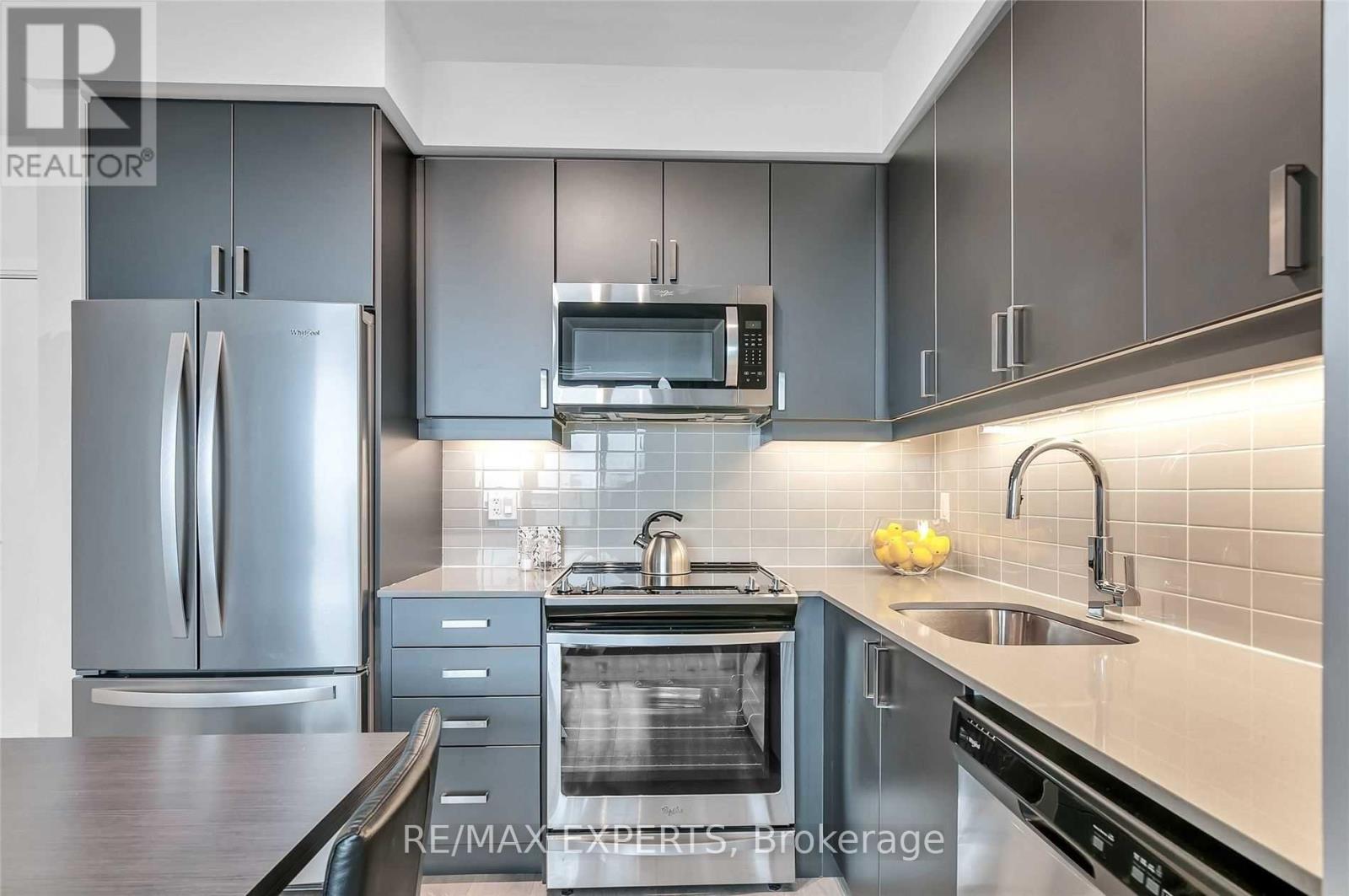 #214 7895 JANE STREET - 22