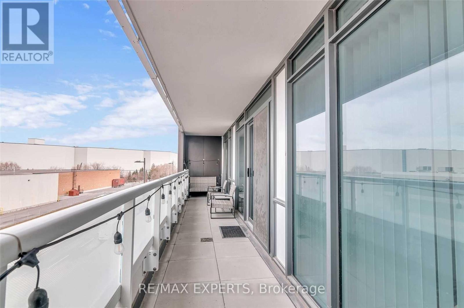 #214 7895 JANE STREET - 26