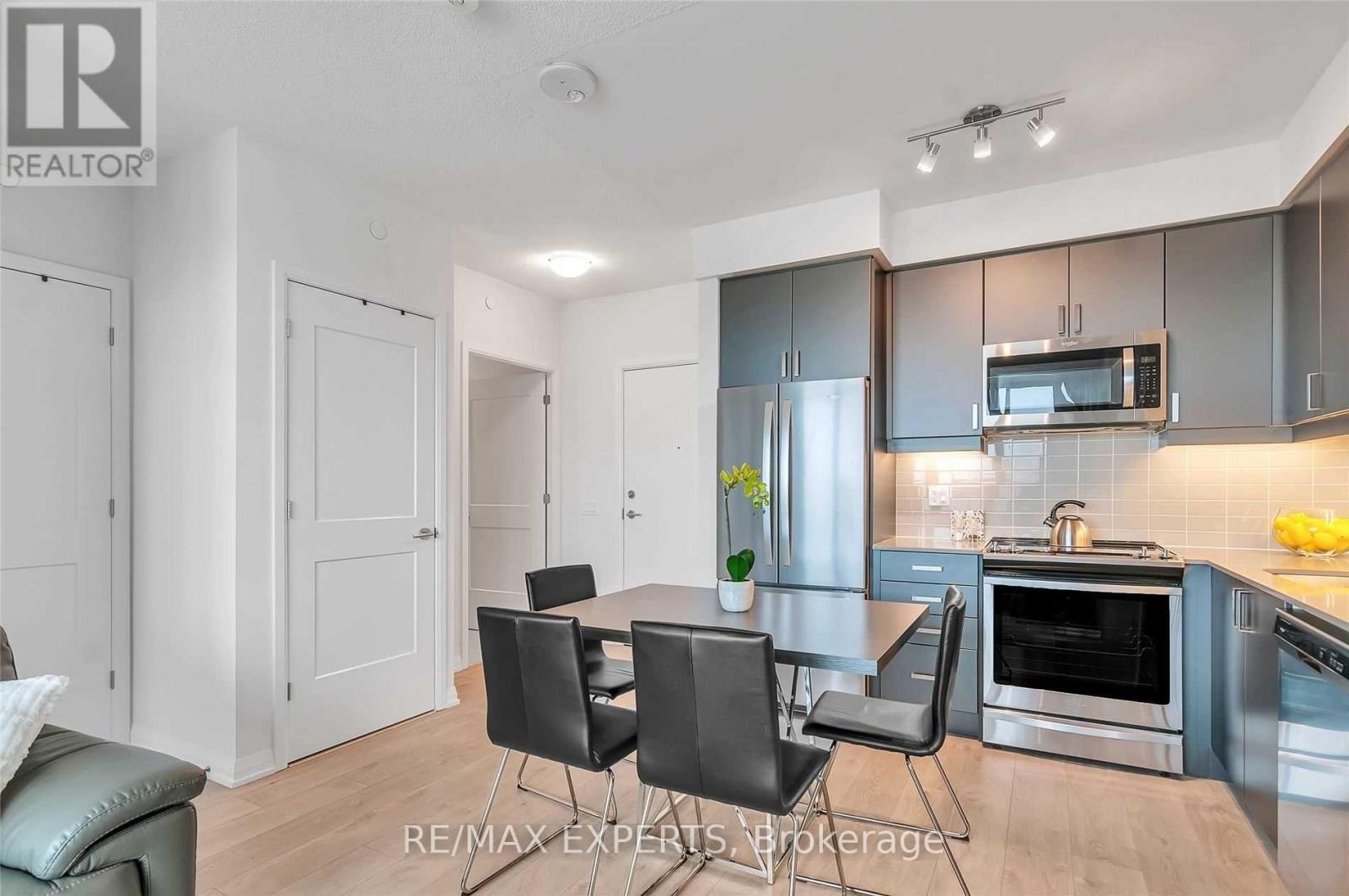 #214 7895 JANE STREET - 9