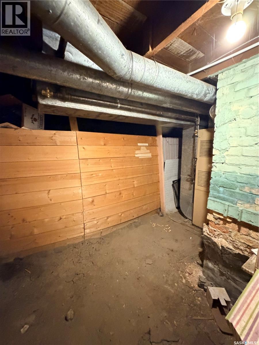 573 Centre STREET - 16