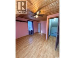 Bedroom - 573 Centre Street, Shaunavon, SK S0N2M0 Photo 6