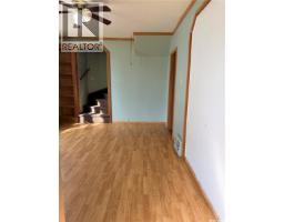 573 Centre Street, Shaunavon, SK S0N2M0 Photo 9