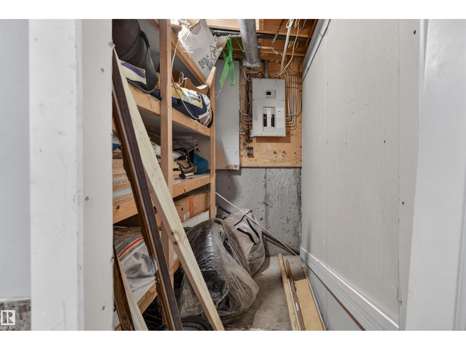 #101 16725 106 ST NW - 24