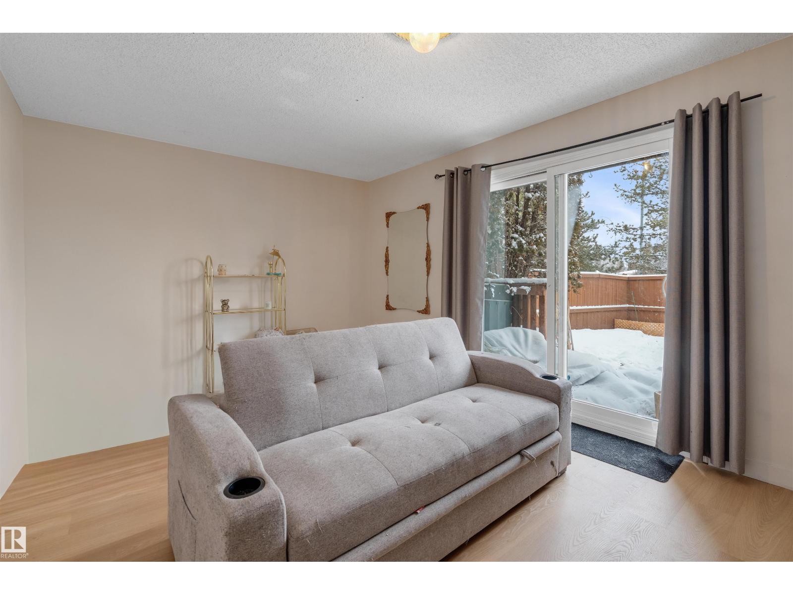 #101 16725 106 ST NW - 8