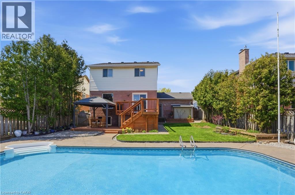 4582 ST VOLODYMYR Court, Beamsville, Ontario, L3J0B5 — Photo 4