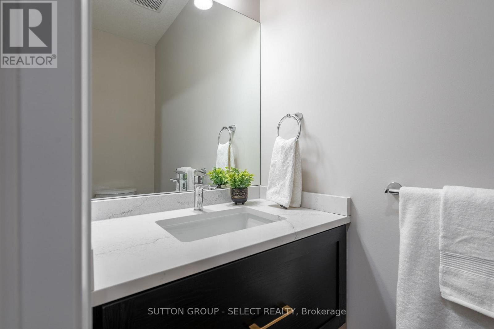 6343 HEATHWOODS AVENUE - 13