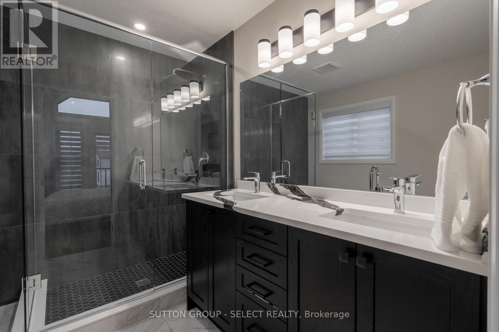 6343 HEATHWOODS AVENUE - 19
