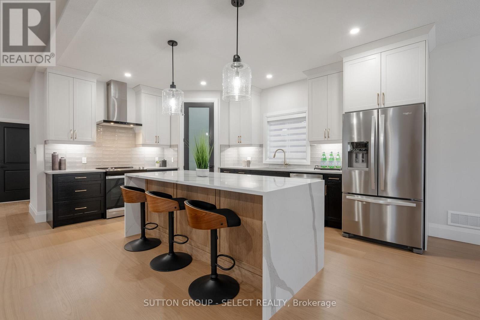 6343 HEATHWOODS AVENUE - 6