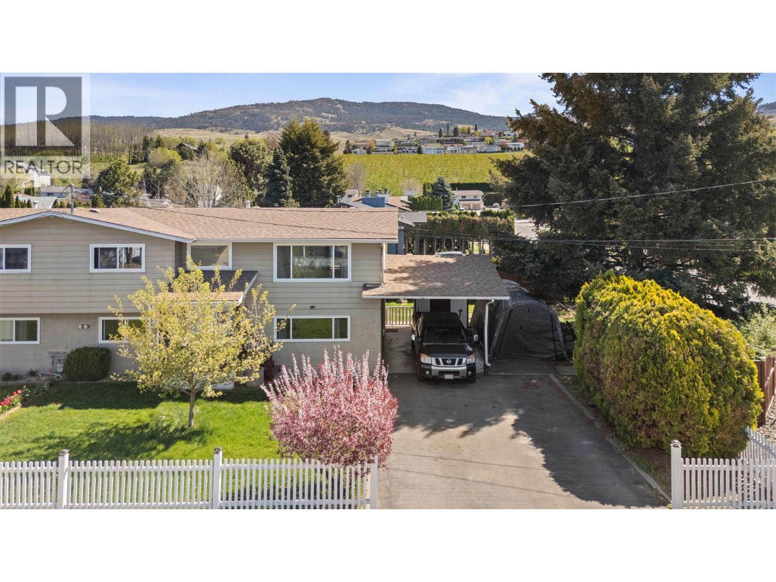 563 Hemlock Road, Kelowna