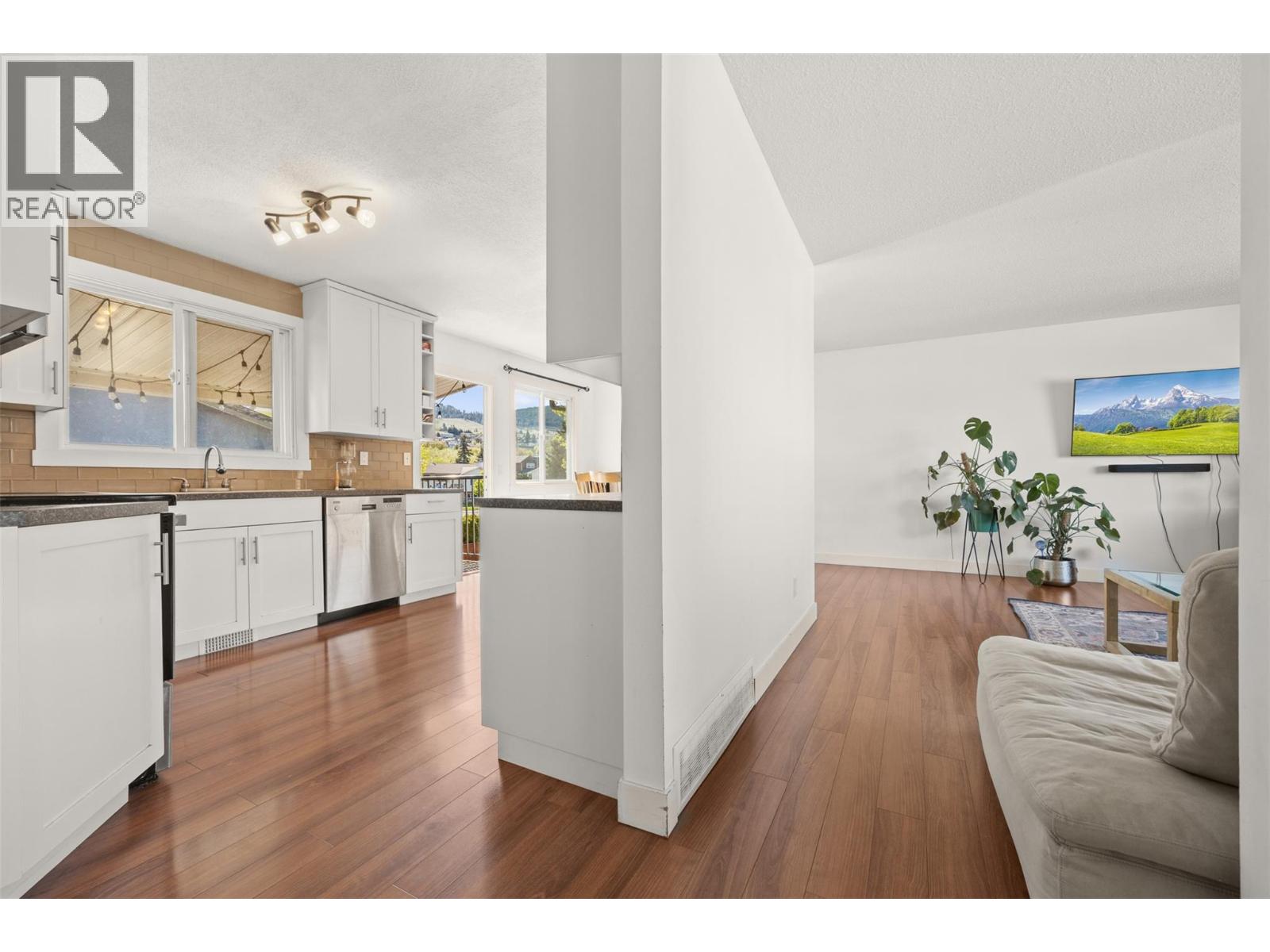  563 Hemlock Road, Kelowna