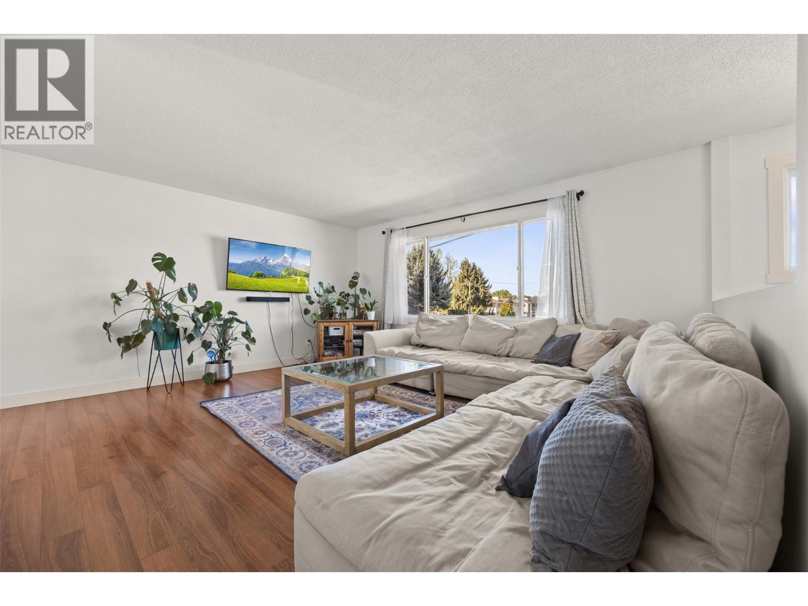  563 Hemlock Road, Kelowna
