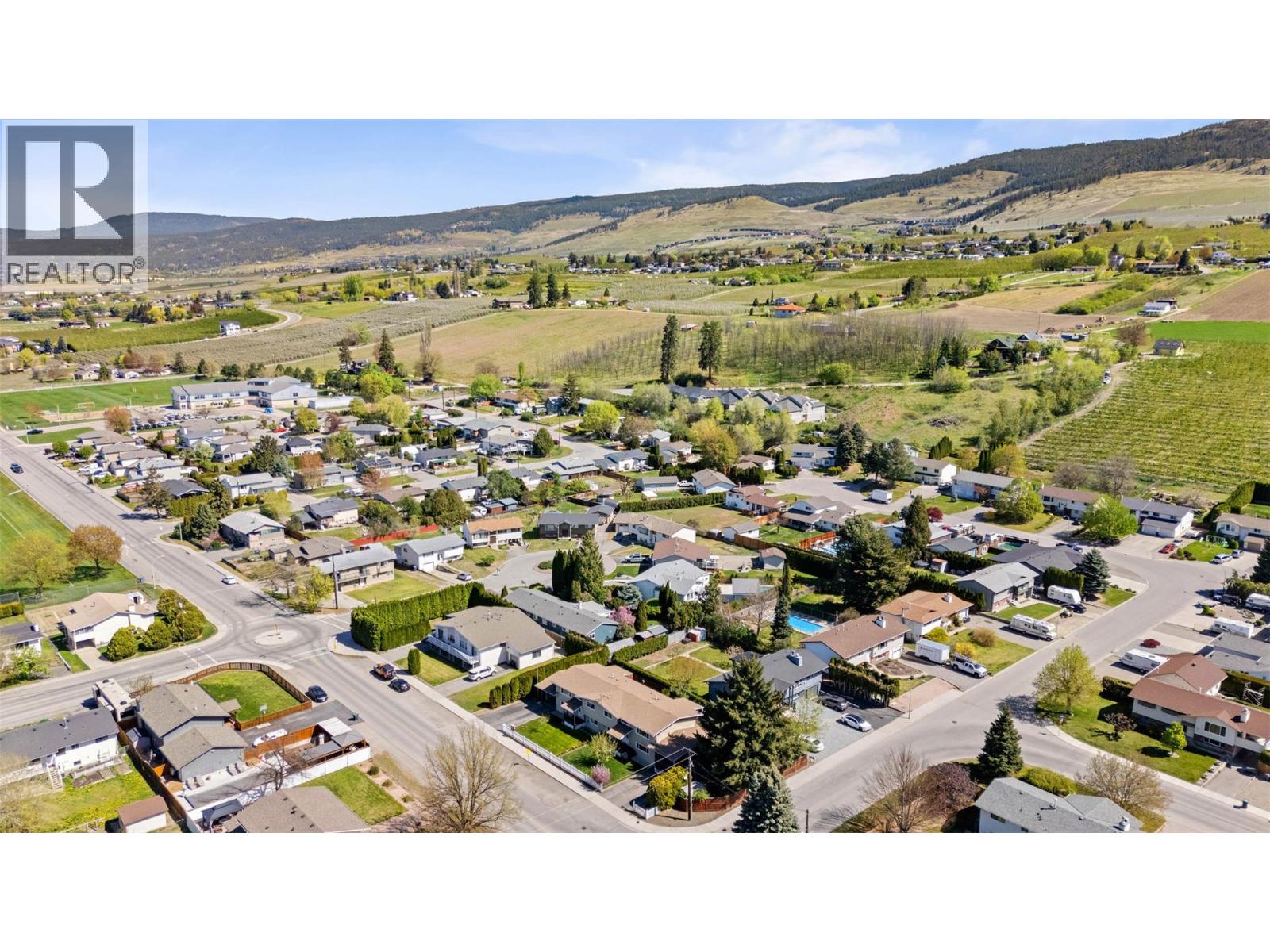  563 Hemlock Road, Kelowna
