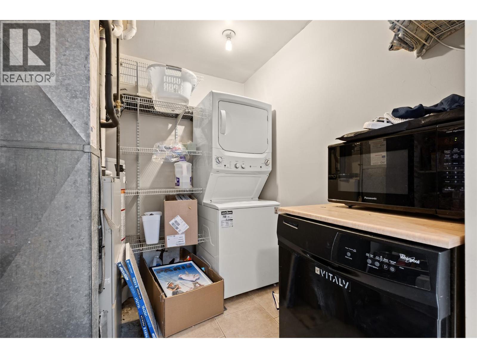  563 Hemlock Road, Kelowna
