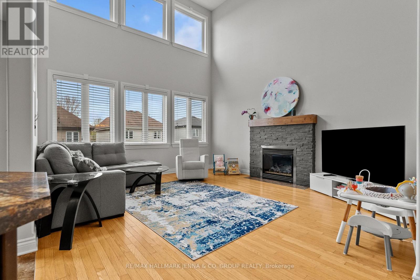 281 TOPAZE CRESCENT - 6