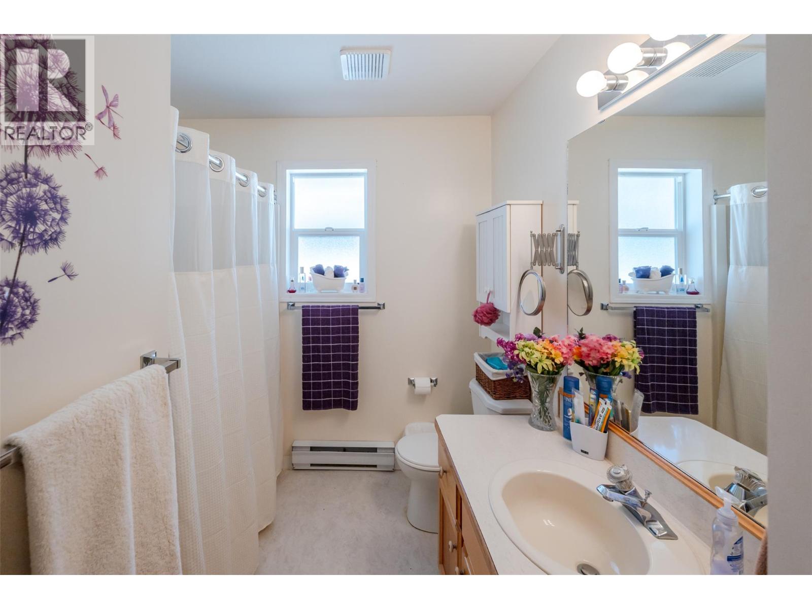 14008 Victoria Road N Unit# 4, Summerland