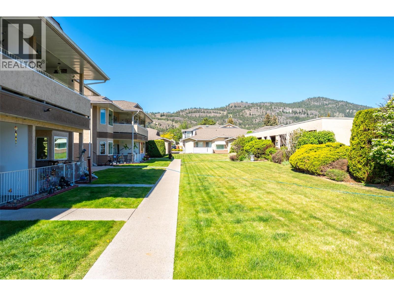 14008 Victoria Road N Unit# 4, Summerland