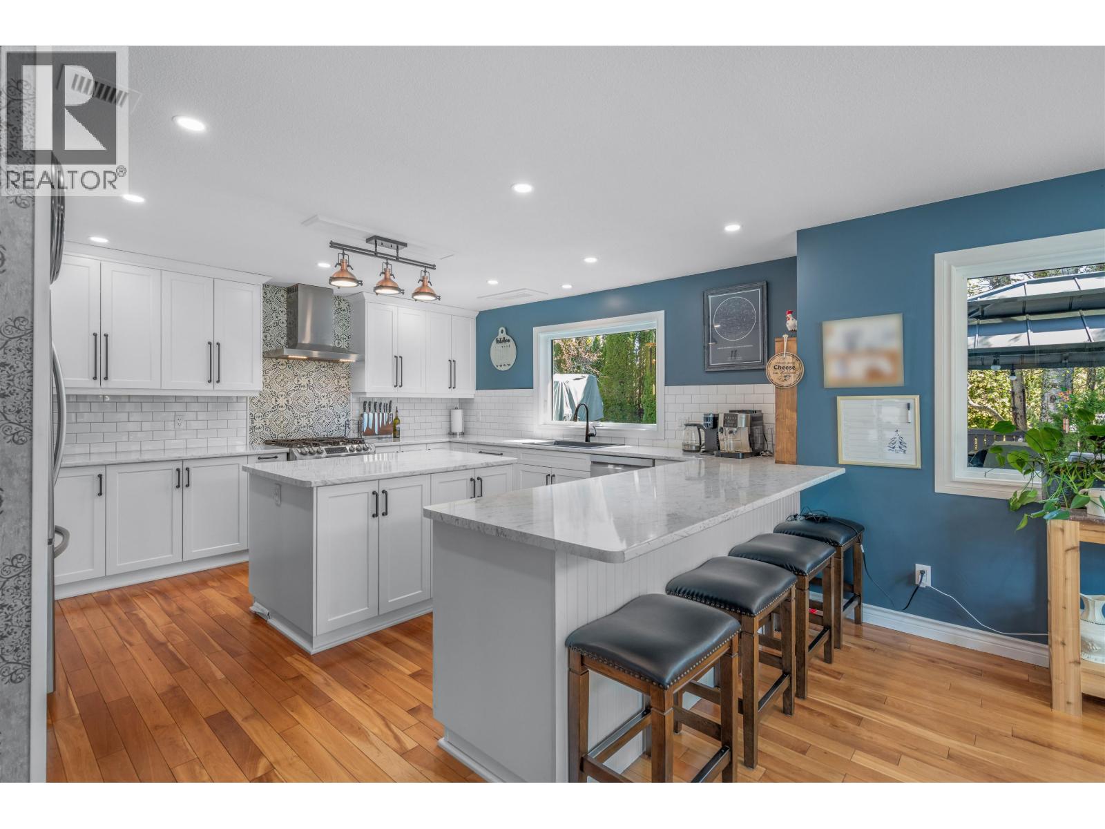 2404 SADLER DRIVE - 16