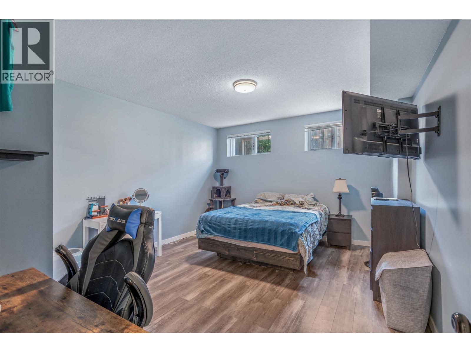 2404 SADLER DRIVE - 34