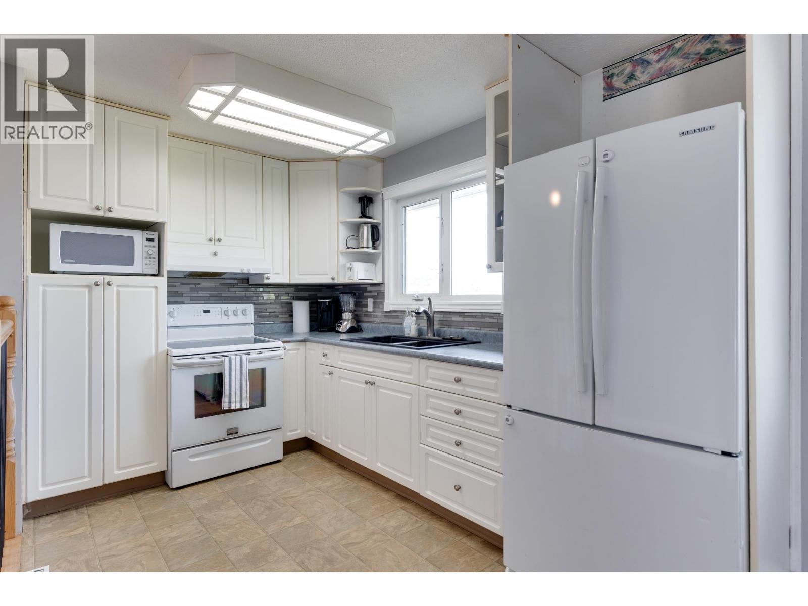 162 S OGILVIE STREET - 6