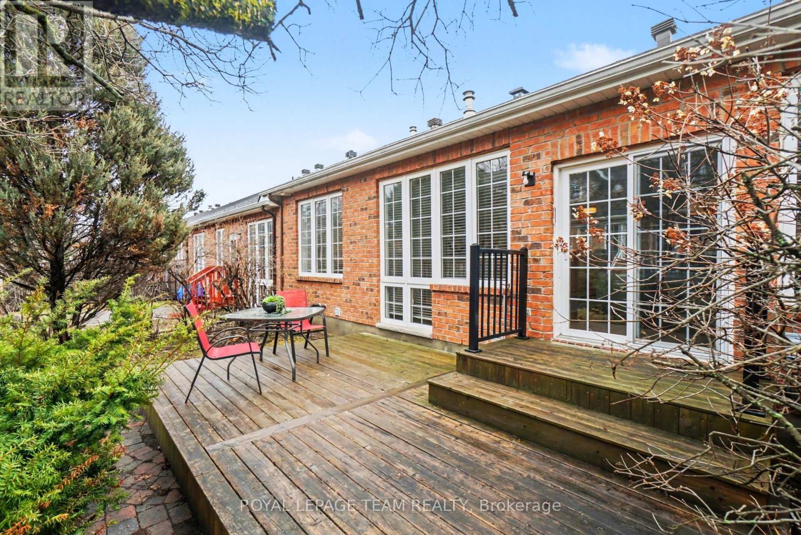 25 SAWCHUK TERRACE - 42