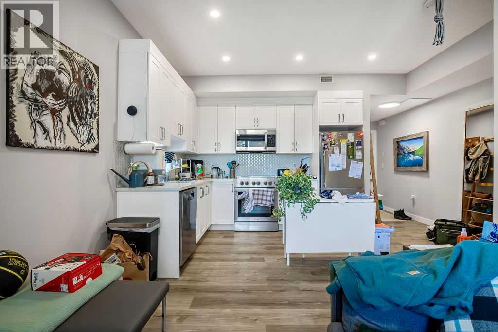 2226 Westmount Road NW - 31
