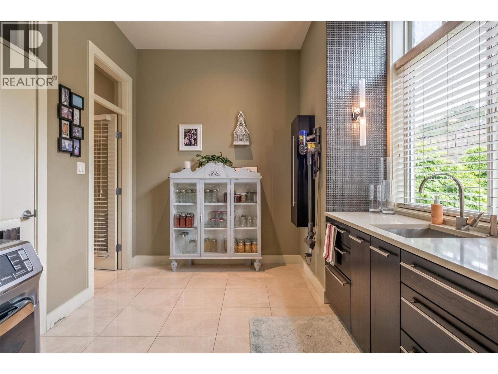1117 Mt Fosthall Drive Unit# 10, Vernon