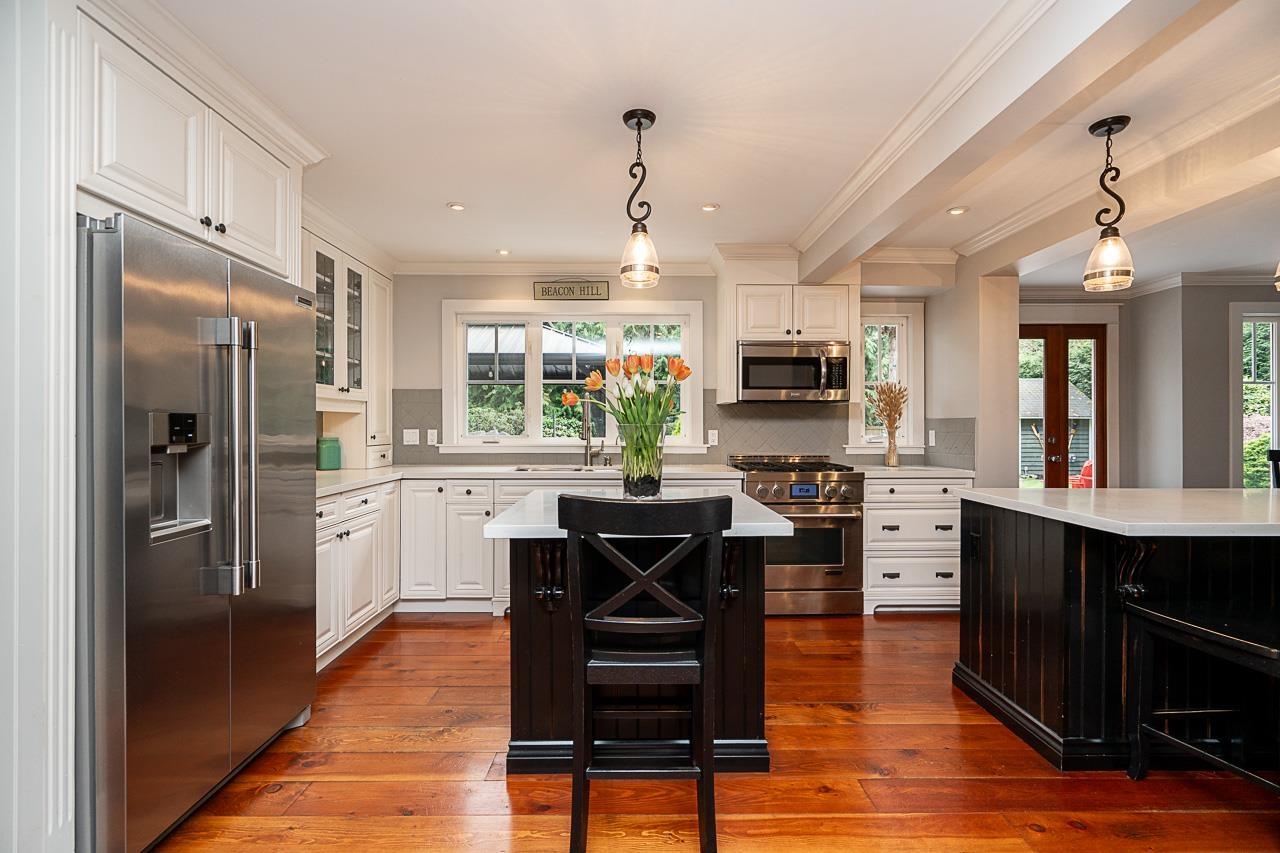 House in Surrey - Image 12