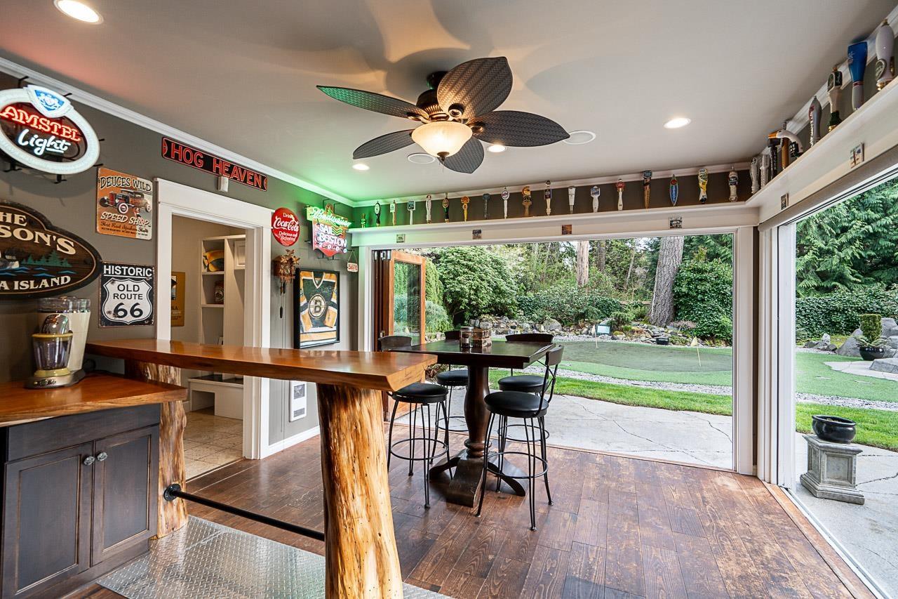 House in Surrey - Image 32