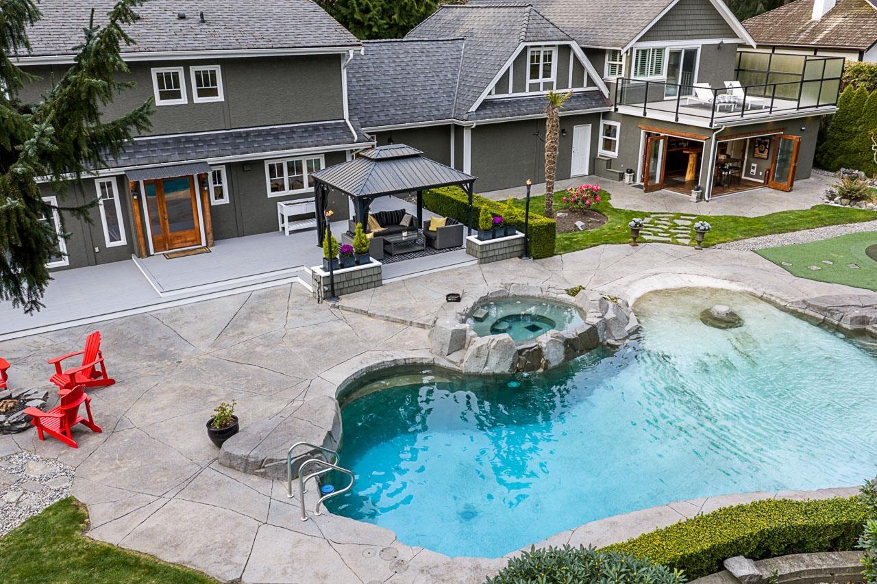 House in Surrey - Image 37