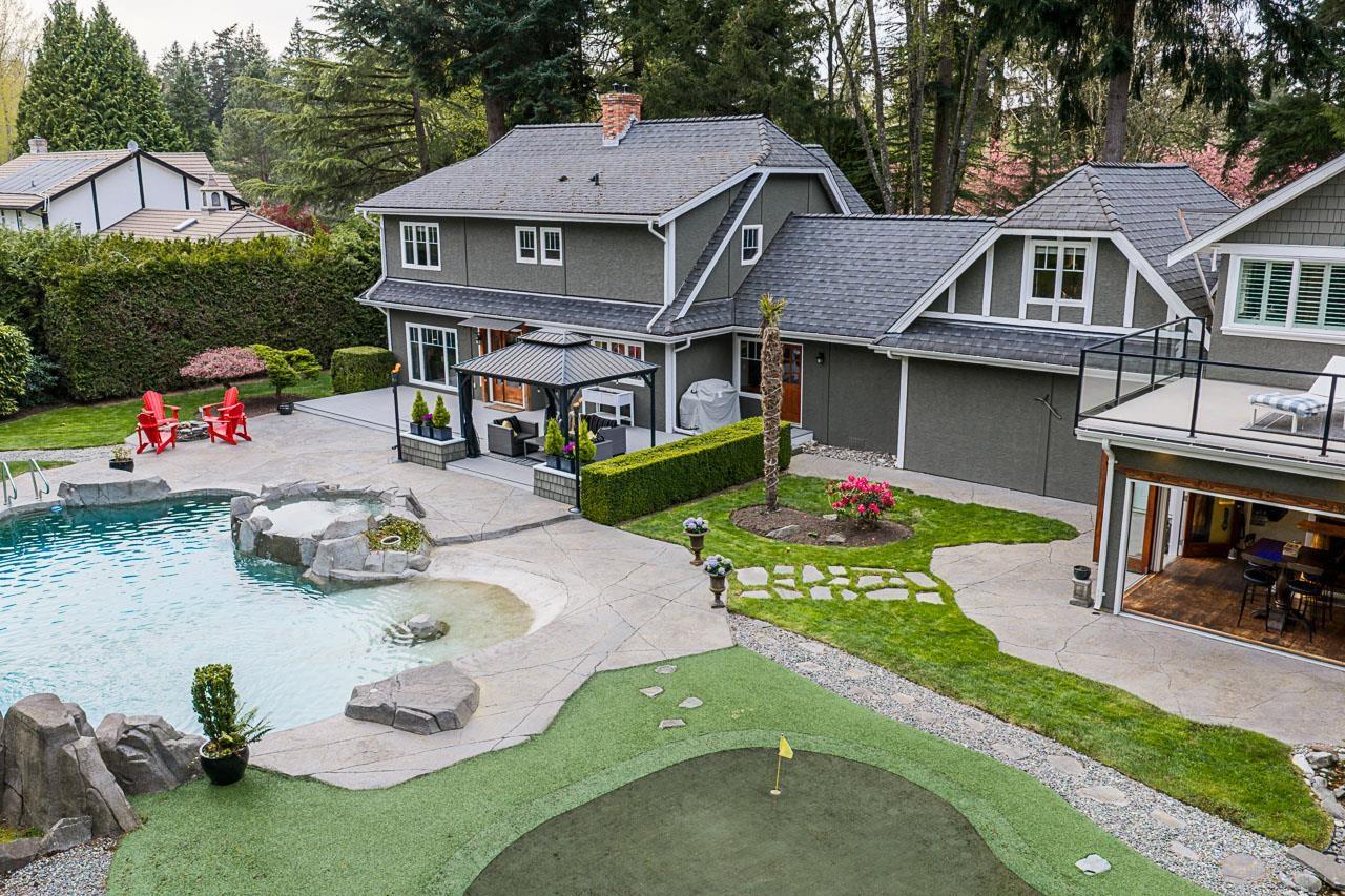 House in Surrey - Image 5
