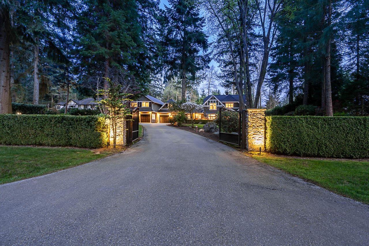 House in Surrey - Image 8