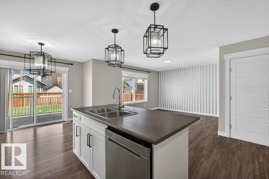1363 ADAMSON DR SW, Edmonton