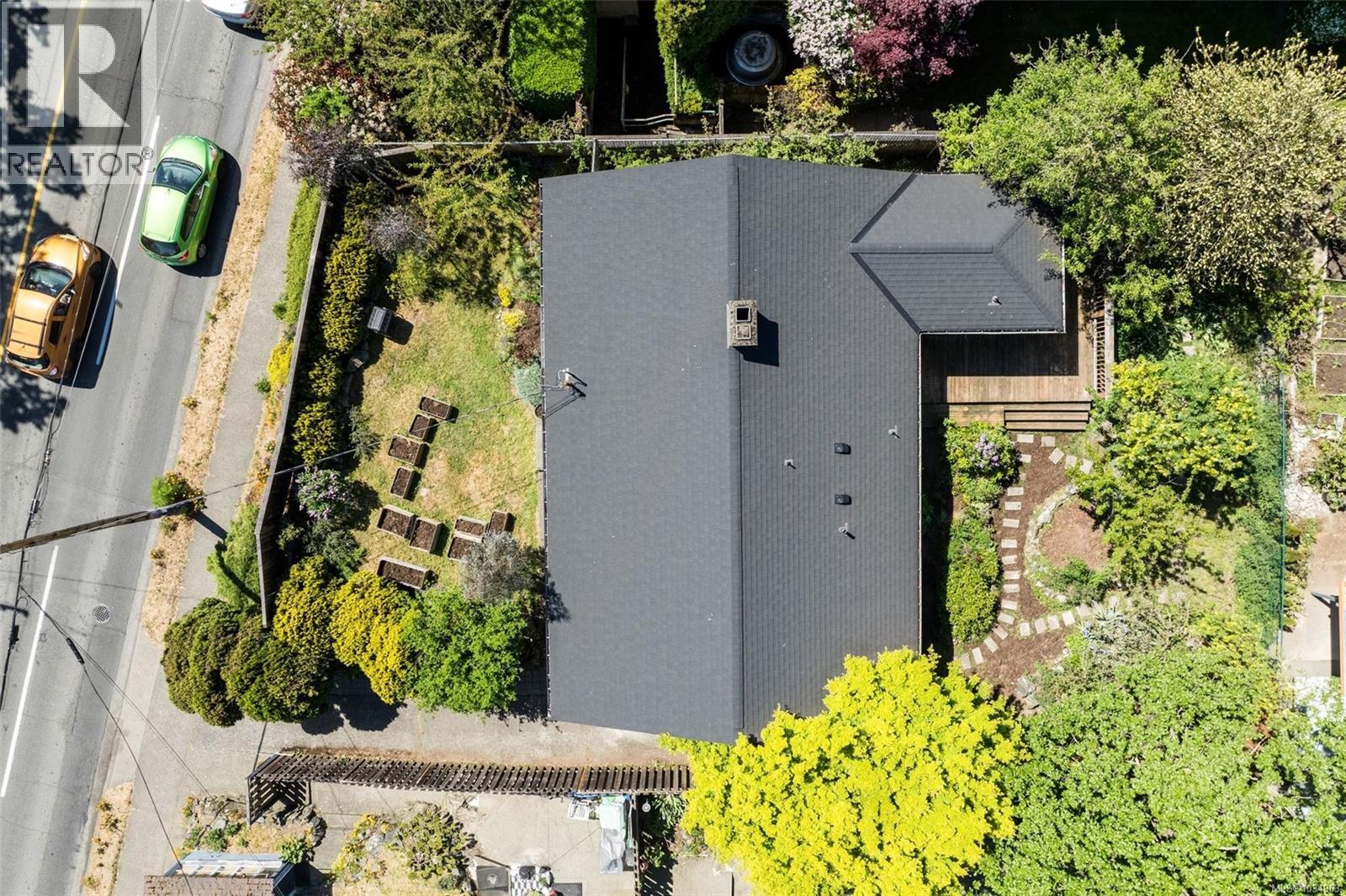  918 Bay Street, Victoria