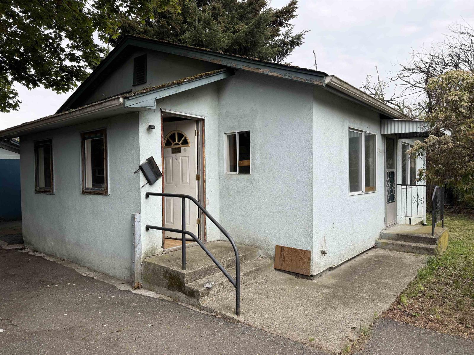 9405 BROADWAY STREET, Chilliwack Proper East, Chilliwack