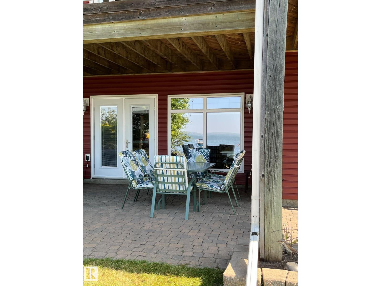 72 Beach Ave, Rural Leduc County