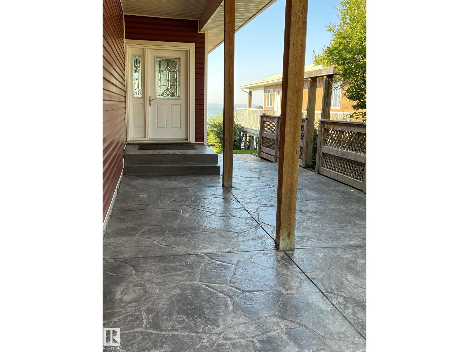 72 Beach Ave, Rural Leduc County