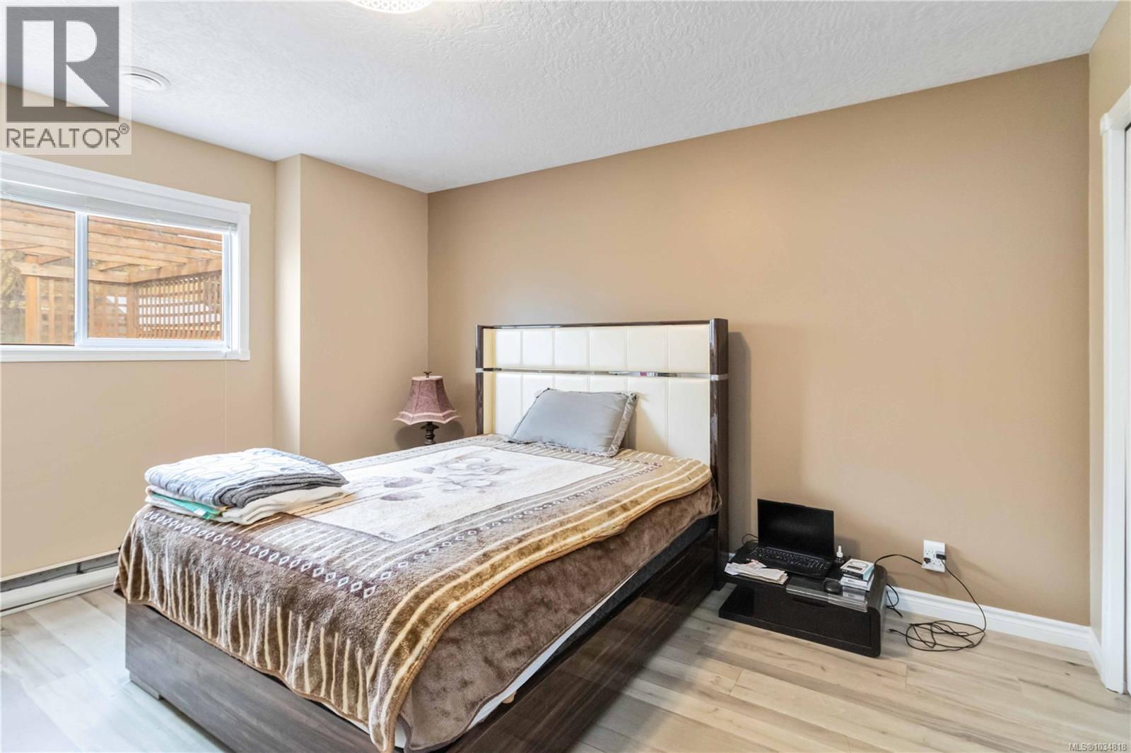 886 Lodi Ave - 21